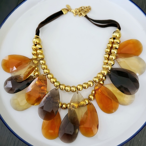 Joan Rivers Vintage Chunky Faceted Teardrop Lucite Beads Bib Necklace - Picture 6 of 10